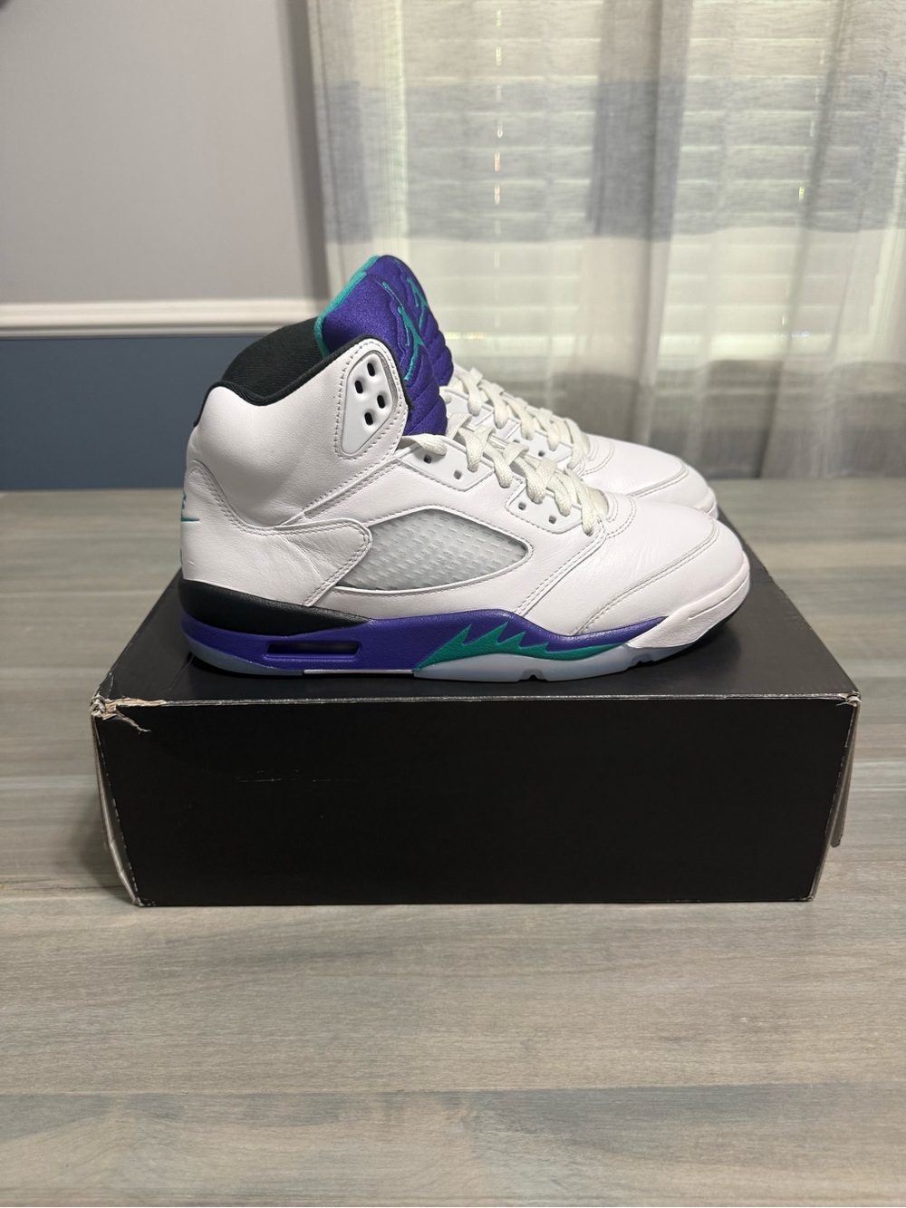 Jordan 5 - Picture 2 of 7